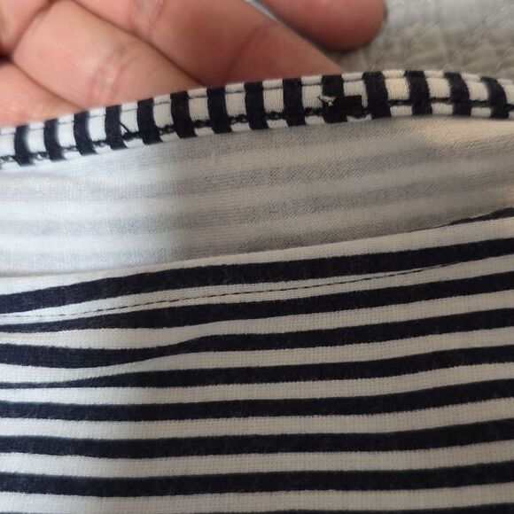 Ann Taylor Factory -255 Short Sleeve Navy White Stripes Top in Medium - Picture 4 of 8